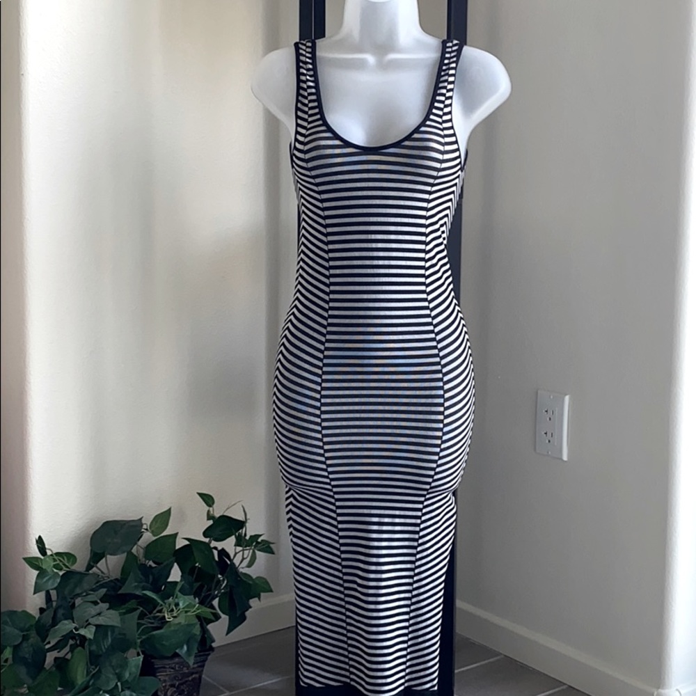 ✨ BEBE long summer casual dress striped